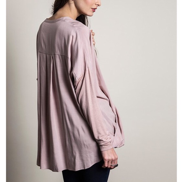 "Epithalamia" Diagonal Button Long Sleeve Blouse - Picture 3 of 3