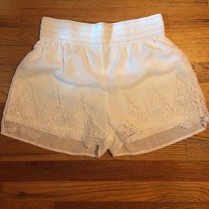 Cute white shorts