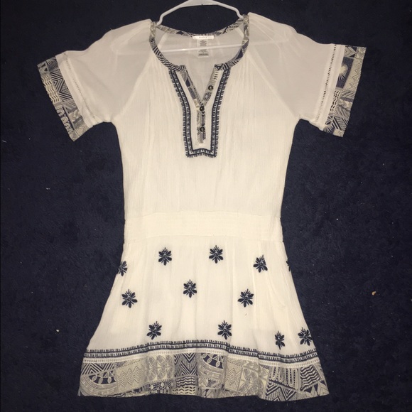 White and navy detailed dress