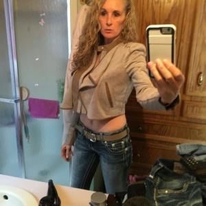 Meet your Posher, Tiymesha