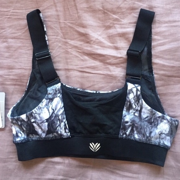 Forever 21 high-intensity sports bra✨