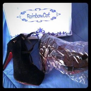 Size 9 Black Strappy High Heels Suede