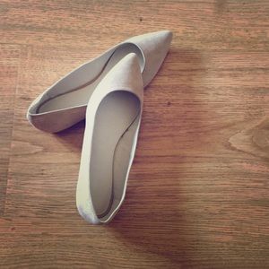 Forever 21 Nude Pointed Toe Flats