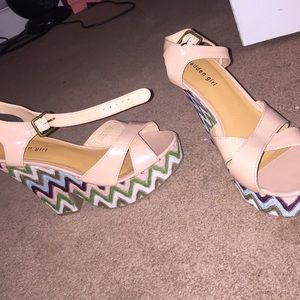 Madden girl pumps