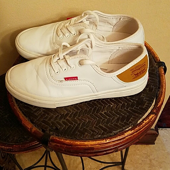 Shoes - Picture 3 of 3