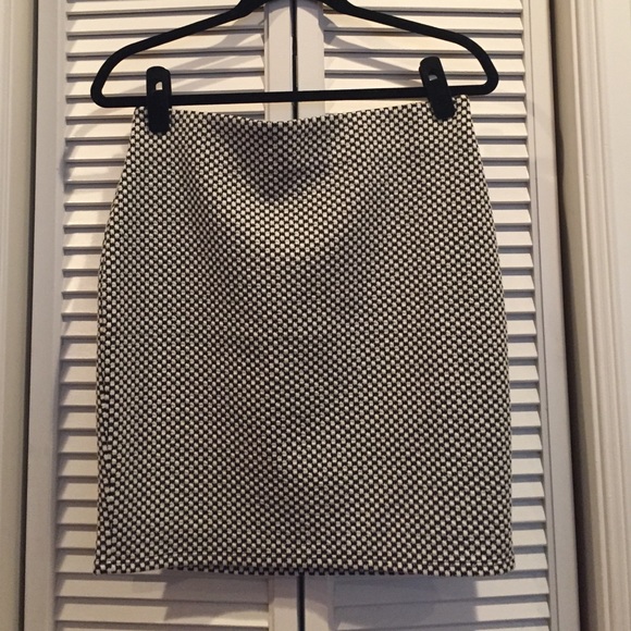 LIMITED TIME PRICE DROP Loft black and white skirt