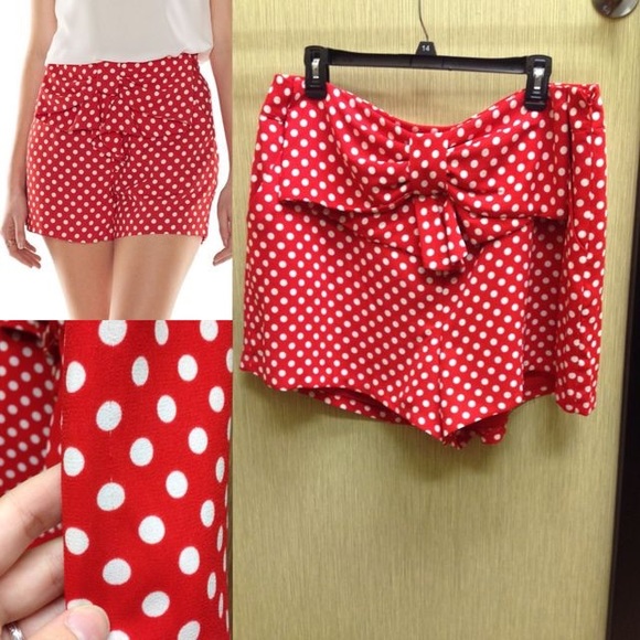 LC Disney Collection Red Minnie Mouse Shorts