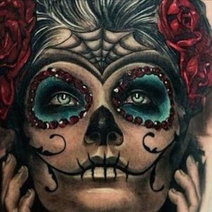 Everybody go shop at @califoxx 's closet!