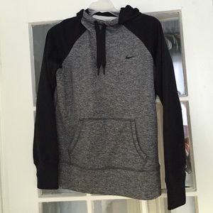 Nike Thermafit sweatshirt