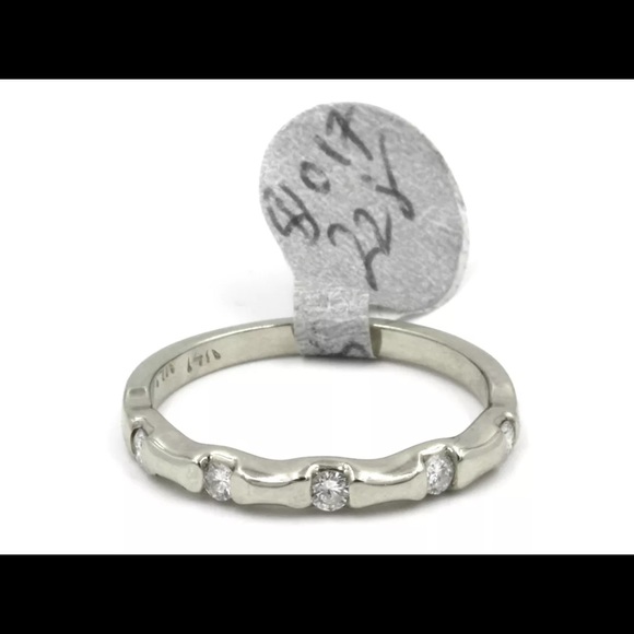 0.17 Ct. Round Cut 5 Stone Diamond Band Ring