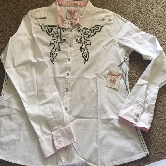 Buckle shirt