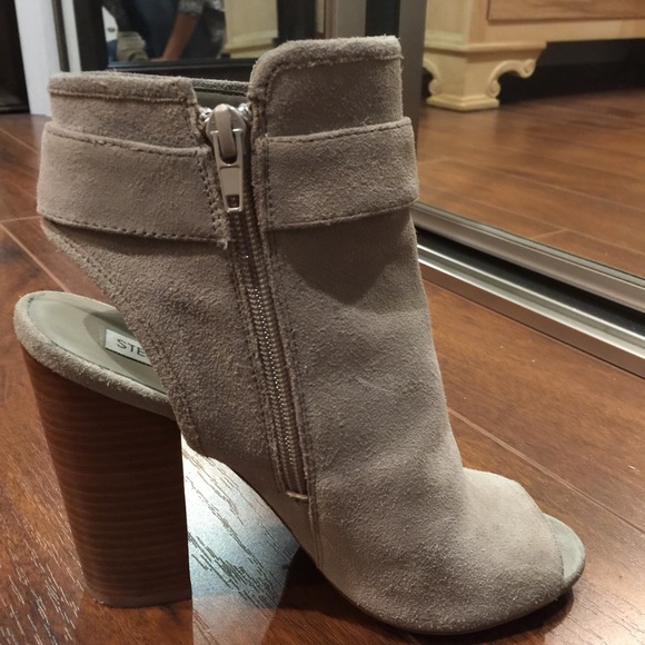 Steve Madden open toe booties