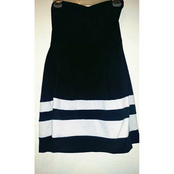 Cute strapless dress