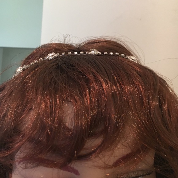 Gorgeous floral stone cluster hair jewelry band - Picture 2 of 4