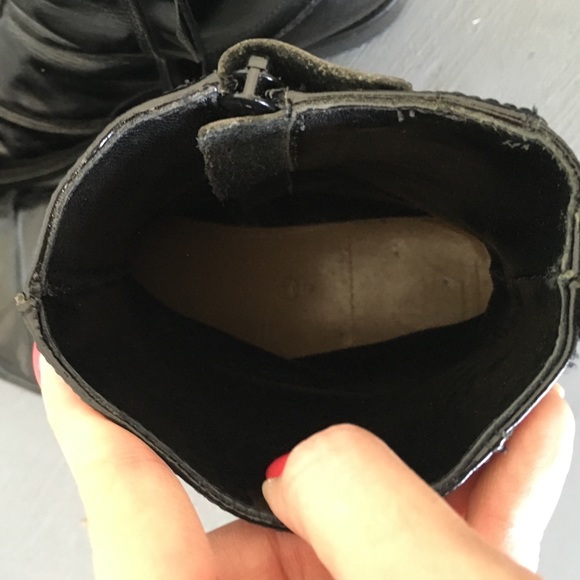 Men’s Hand Made Taylor Boots - Picture 3 of 4