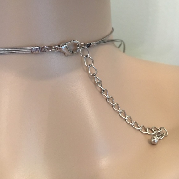 Beautiful 16 1/2" multi string bead necklace set - Picture 3 of 4