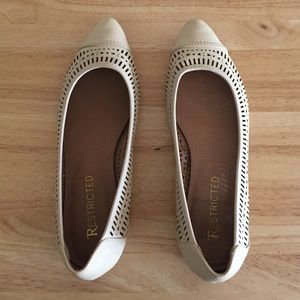 Restricted Cut Out Close-Toed Flats