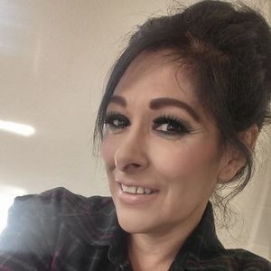 Meet your Posher, Camille