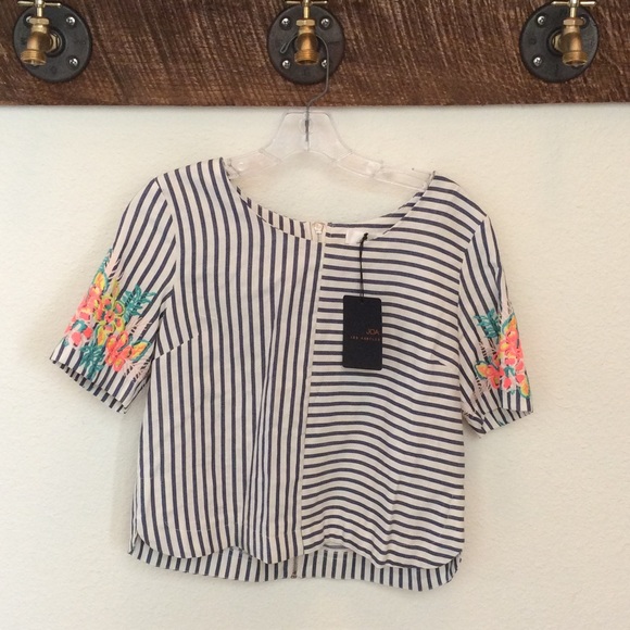 JOA Los Angeles Striped Crop Top
