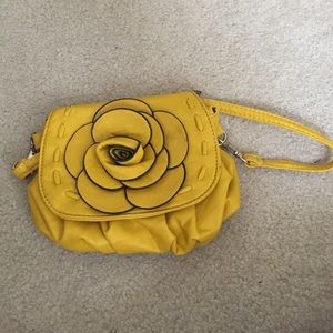 Flower clutch