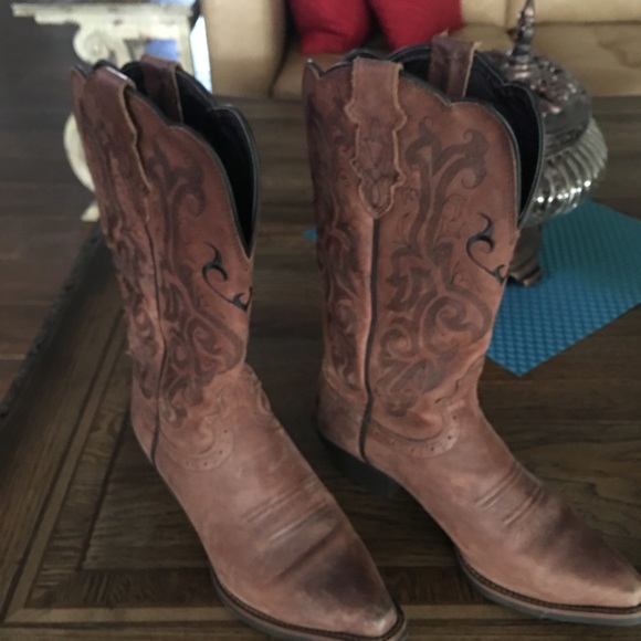 Size 8 Justin's boots