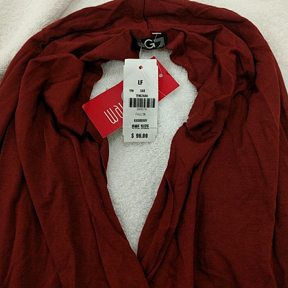 Open back halter. - Picture 2 of 3