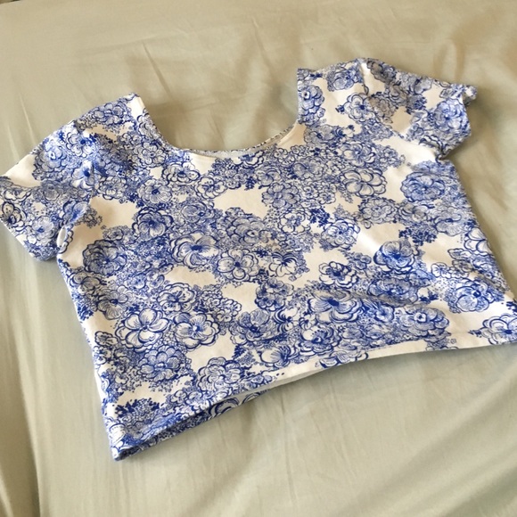 Blue floral AA fitted crop top