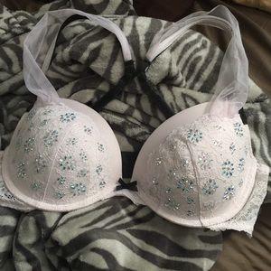Victoria's Secret Rhinestones bra 💞