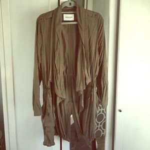 Fashionable Light Trench Jacket