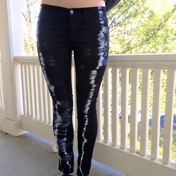 J BRAND BLUE WHITE TIE DYE JEANS-SIZE 27