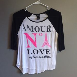 Quarter sleeve shirt