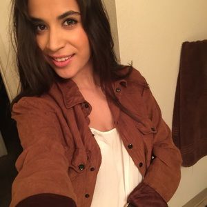 Meet your Posher, Joanna