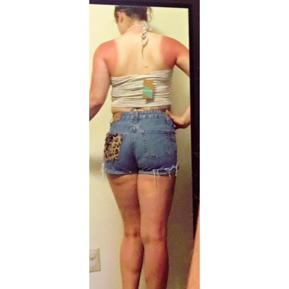 Crocheted Halter Crop Top - Picture 3 of 3