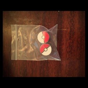 1/2 poke ball plugs