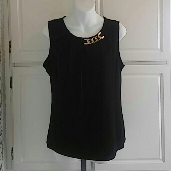 Ivanka Trump top.