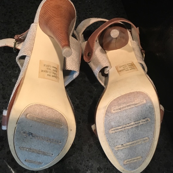 Sandals - Picture 3 of 3