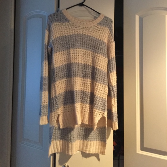 Sweater - Picture 1 of 1