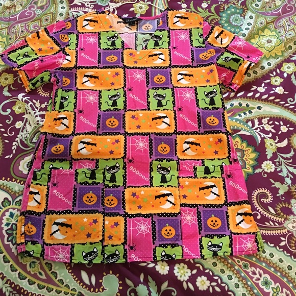 Scrub top