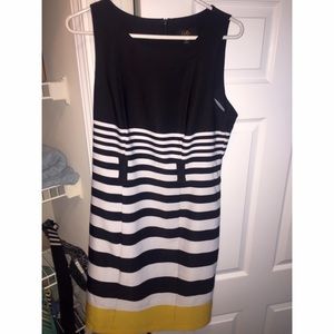 Adorable black white and yellow dress!