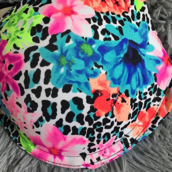 SOLD VS Bra - Picture 2 of 4