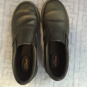 Black non-slip work shoes!