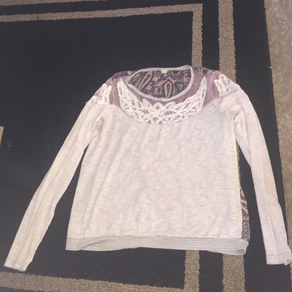 Light weight sweater 💖💖