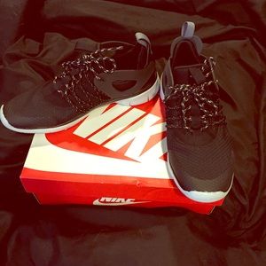 NIB Nike Free Viritous