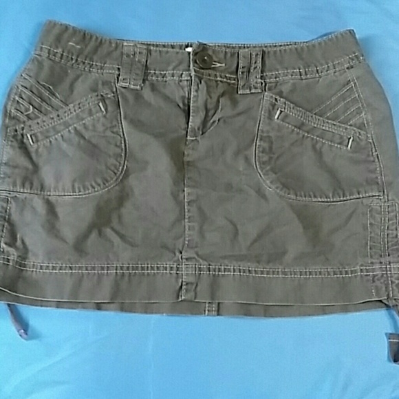 Tan/brown skirt
