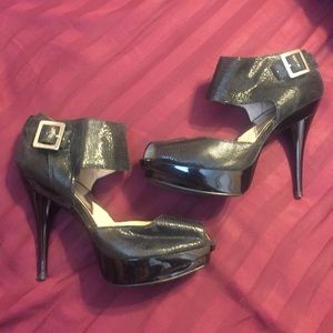 Michael Kors Black Heel. Size 8