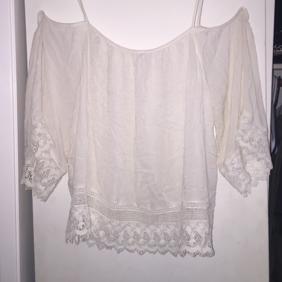 American eagle off the shoulder top