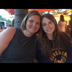 Meet your Posher, Stephanie