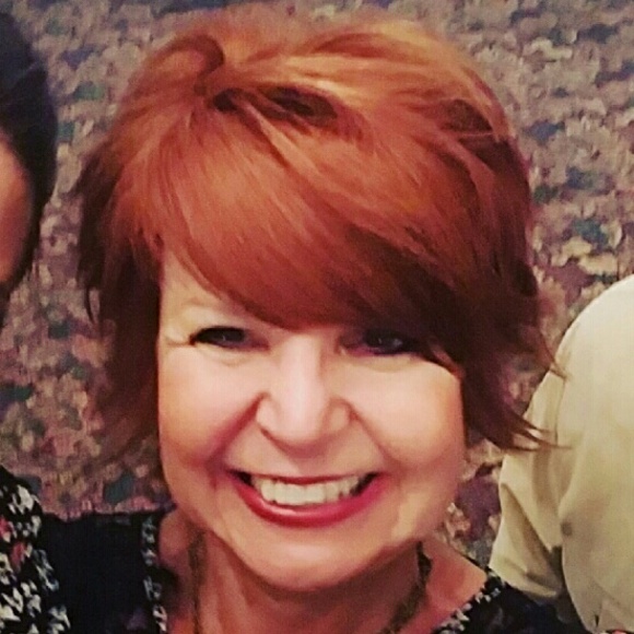 Meet your Posher, Pamela