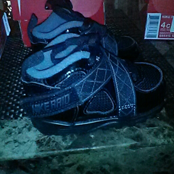 Nike toddler Sneakers 4c