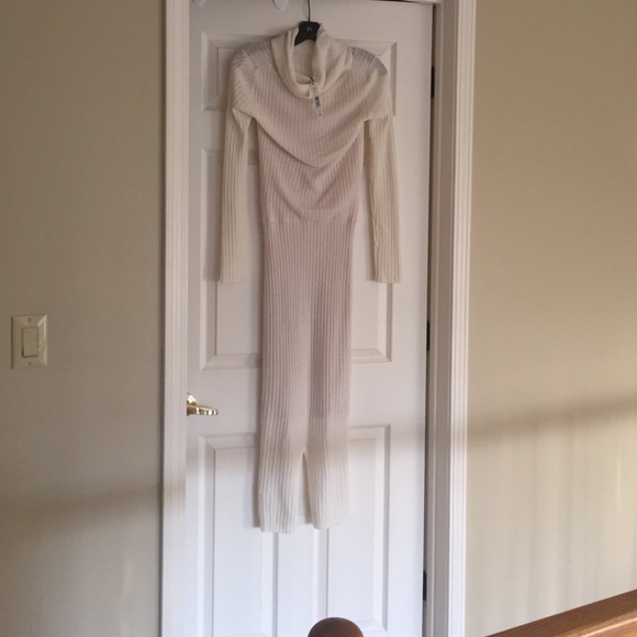 Brand new cream ribbed dress! Tickets on